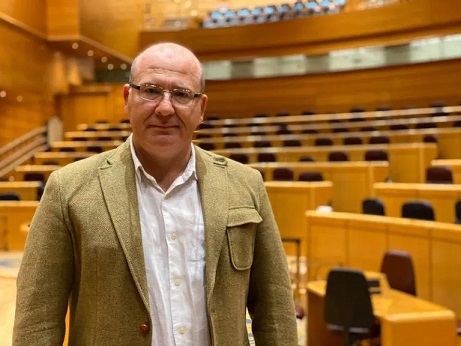 Márquez informa que el PP pide reducir el IVA del Deporte al 10% y ayudas para las instalaciones deportivas privadas y empresas de eventos deportivos.