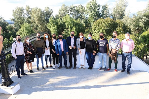 Susana Díaz visita Cazalilla y Villanueva de la Reina.