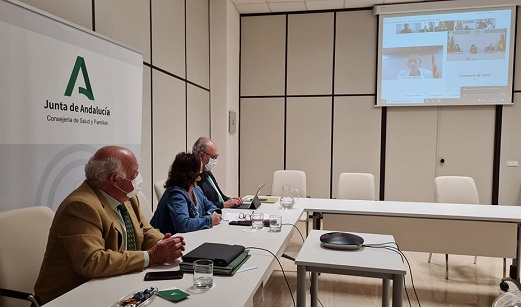 Andalucía vacunará con la segunda dosis de AstraZeneca a menores de 60 años de forma voluntaria.