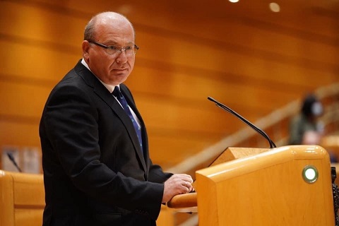 Márquez pide al Gobierno “sensibilidad social” y que renuncie al “sablazo de la subida del diésel” porque los jiennenses “ya no pueden pagar más impuestos”.