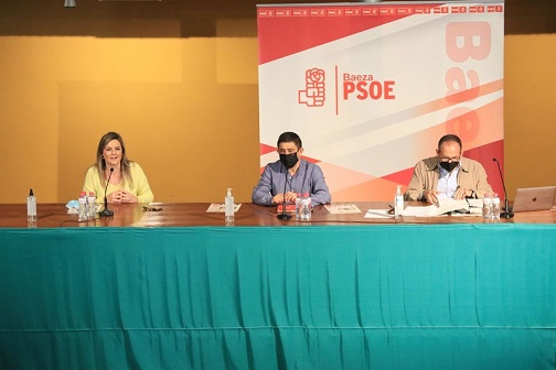 Reyes valora la llegada de 13 millones de vacunas en junio, destaca que el Gobierno está cumpliendo y exige a la Junta responsabilidad.