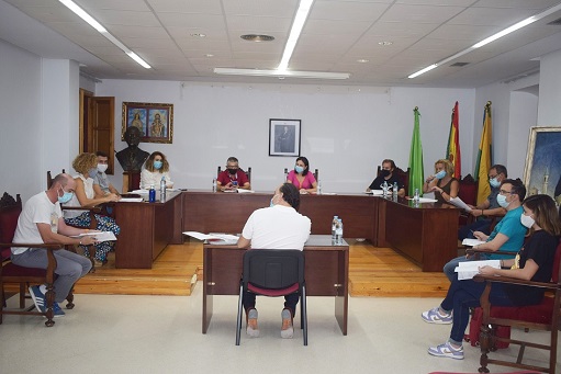 El pleno del Ayuntamiento de Lopera aprueba el Presupuesto Municipal para 2021 por importe de 3,7 millones de euros.