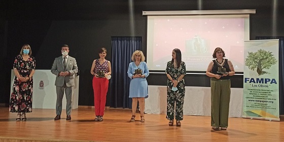 CODAPA reconoce a la AMPA San Silvestre de Huesa por su implicación con las familias del ámbito rural.