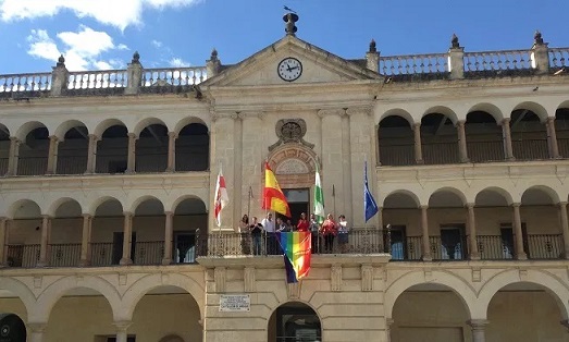 El Ayuntamiento de Andújar se suma a las reivindicaciones y acciones con motivo del Día del Orgullo LGTBI.