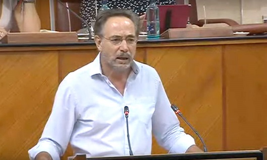 El PSOE valora el ritmo de vacunación en España y reclama a la Junta que “ponga los recursos necesarios para mejorar el proceso y contener la pandemia”.