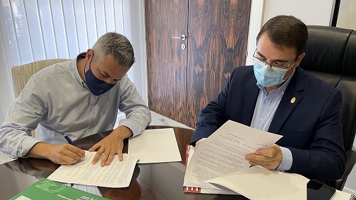 La Junta de Andalucía y el Ayuntamiento de Andújar renuevan el convenio de colaboración en materia de Educación Permanente para Adultos.