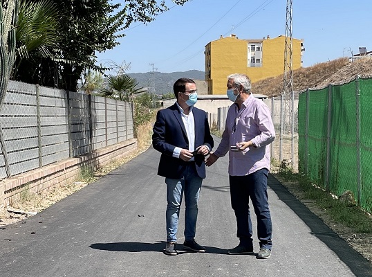 El Ayuntamiento de Andújar sigue trabajando en todas las zonas de Andújar con el asfaltado de diversas vías del municipio.