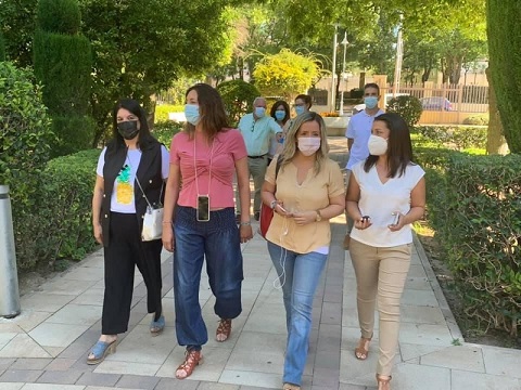 Loles López recuerda a la ministra Montero que el pacto para la financiación lo firmaron todos los grupos en el Parlamento andaluz en el año 2017.