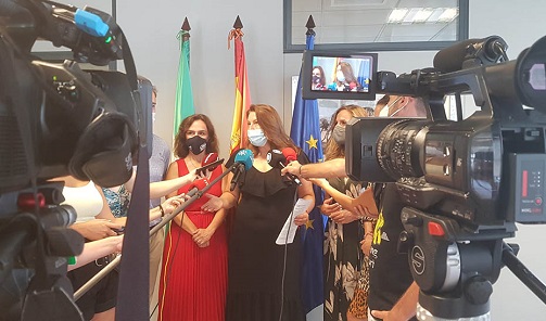 La Junta pide «prudencia y responsabilidad» ante el alto riesgo de incendios provocado por la ola de calor.