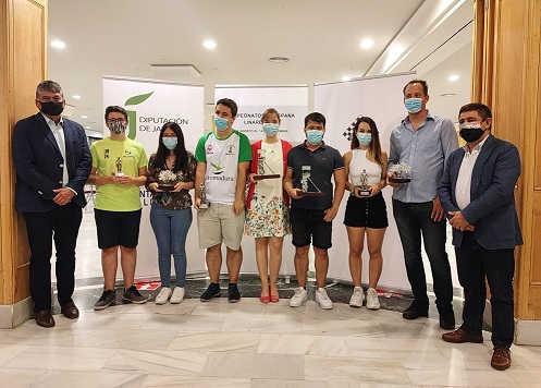 Francisco Reyes participa en la entrega de trofeos del Campeonato de España Individual de Ajedrez.