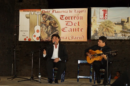 La Junta pone a disposición de las peñas más de 330 artistas para los recitales del circuito andaluz.