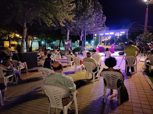 “Las Noches de Marmolejo” llegan a su punto álgido con la celebración de varios espectáculos teatrales y musicales al aire libre.