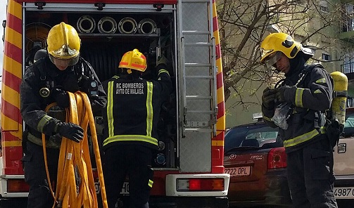 Muere una mujer tras quedar atrapada en un incendio de una casa en Villacarrillo (Jaén).