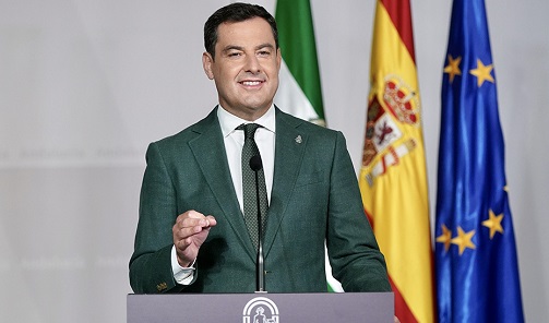 Juanma Moreno anuncia la vuelta a la normalidad en las zonas de Andalucía que están en «riesgo bajo».
