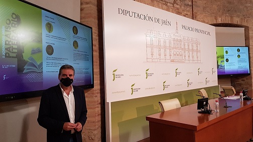 Diputación organiza un encuentro para orientar a escritores noveles sobre la edición de su obra.