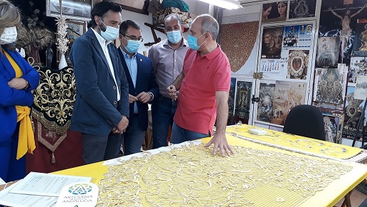 Dos artesanos de La Campiña se suman al Registro de la Junta, que impulsa la calidad, variedad y belleza de productos de la provincia.