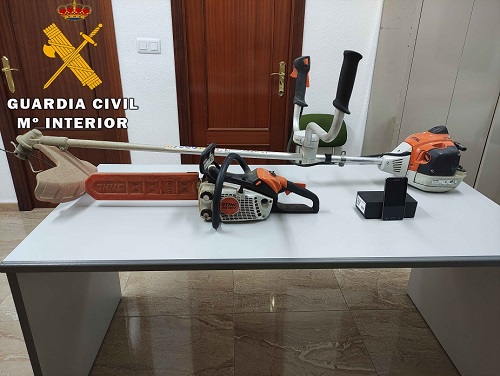 La Guardia Civil ha detenido a una persona como presunta autora de Robo.