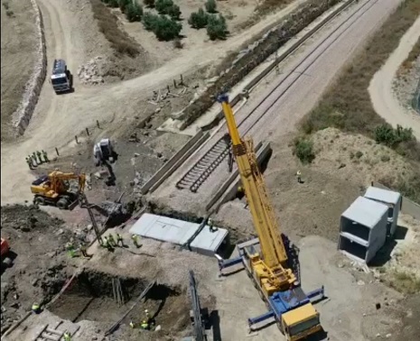 Adif licita la sustitución del puente sobre el arroyo Arjonilla, en Jaén.