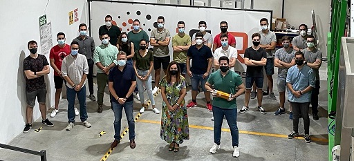 La subdelegada anima a los empresarios a aprovechar el apoyo del Ministerio de Industria para financiar proyectos emprendedores.