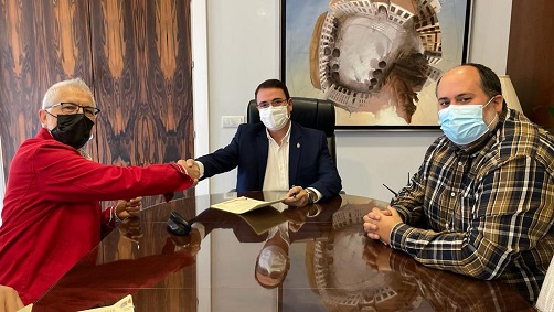 El convenio entre el Ayuntamiento de Andújar y la Asociación Cultural “Wadi Al-Kibir Anduxar” ratifica la firme apuesta municipal por la cultura en la ciudad.