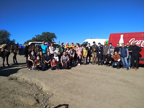 La Concejalía de Medio Ambiente del Ayuntamiento de Andújar promueve una recogida de residuos por el Camino Viejo.