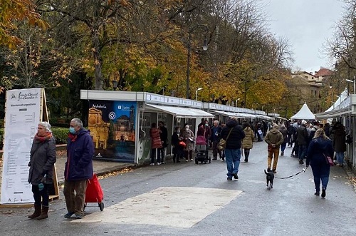 Cientos de navarros degustan el mejor AOVE jiennense durante los días de la Fiesta del Primer Aceite en Pamplona.