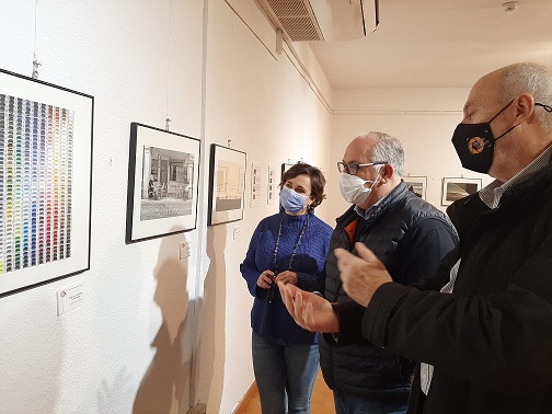 La Biblioteca Provincial impulsa y visibiliza a los fotógrafos jiennenses con la exposición “Equilibrio”.
