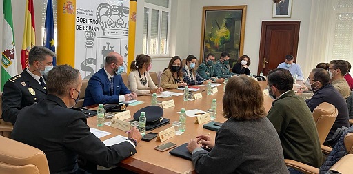 La Subdelegación coordina el dispositivo de seguridad para la próxima campaña de recolección de la aceituna.