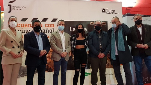 Francisco Reyes asiste al preestreno de la película “La Hija”, patrocinada por Diputación y grabada en escenarios de la provincia.