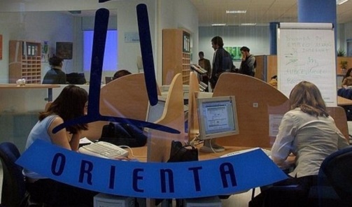 Empleo destina 2,3 millones a la provincia de Jaén para una nueva convocatoria del programa Andalucía Orienta de asesoramiento laboral.