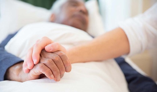 Igualdad refuerza con 11 millones los servicios sociales municipales para la dependencia.