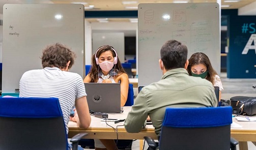 Andalucía Open Future, iniciativa de referencia en emprendimiento tecnológico con 220 startups aceleradas.