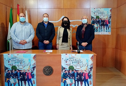 El Ayuntamiento y la Cámara de Comercio de Andújar presentan una amplia programación para dinamizar el sector comercial y hostelero durante la Navidad.