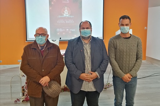 El tradicional espectáculo “Navidad entre Amigos” recaudará fondos para Cáritas Interparroquial.