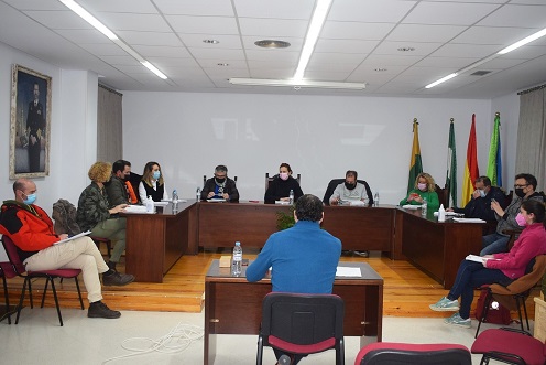 El pleno municipal de Lopera aprueba la reparación del camino de las Esperillas financiado con remanente de tesorería.