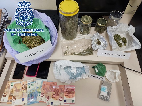La Policía Nacional desmantela en Jaén tres puntos negros de venta de droga.