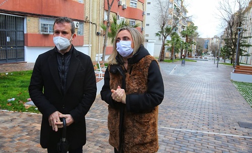 Marifrán Carazo visita el nuevo Paseo Virgen del Rocío de Jaén una vez terminada la actuación.
