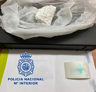 La Policía Nacional detiene en Linares a un hombre con 40 gramos de cocaína.