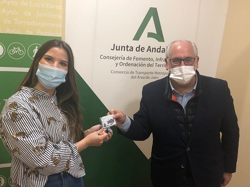 Más de mil jóvenes jiennenses solicitan la Tarjeta Joven de Transporte de la Junta en 20 días.