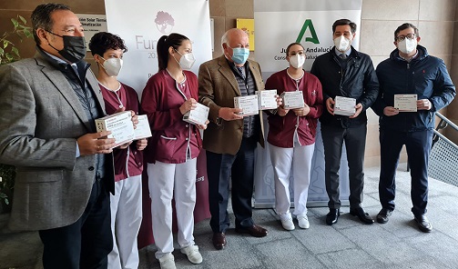 La Junta repartirá al mes más de 1,1 millones de mascarillas FFP2 en residencias de mayores.