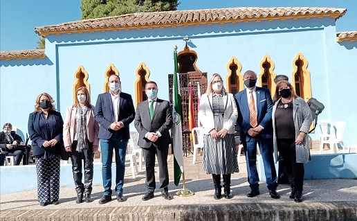 El alcalde de Andújar defiende a una Andalucía “igualitaria, moderna y que mira hacia el futuro” en el acto institucional con motivo del 28 de febrero.