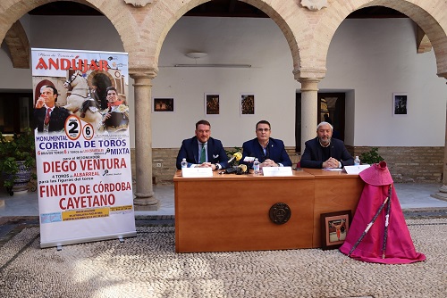 La Plaza de Toros de Andújar tendrá un festejo taurino mixto el próximo sábado 2 de abril.