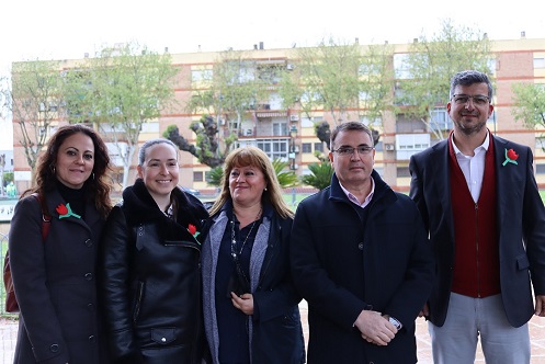 El Ayuntamiento se suma a la conmemoración del Día Mundial del Parkinson junto a la Asociación de Parkinson de Andújar.