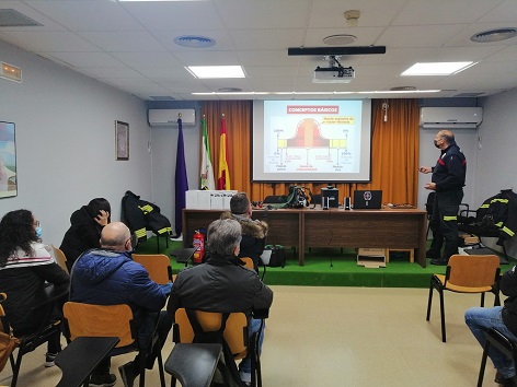 El Hospital Universitario de Jaén forma a sus profesionales para actuar en caso de emergencia.