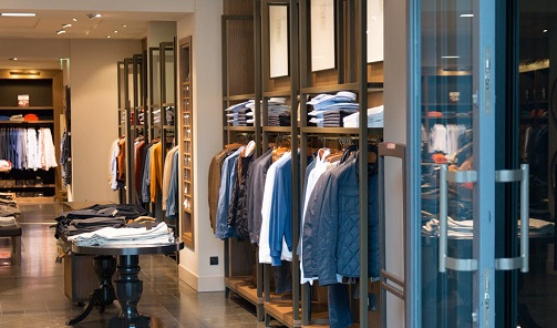 Andalucía cuida de sus consumidores: hasta 2.450 inspecciones para vigilar que las tiendas cumplan.