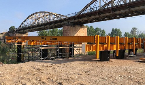 Un paso provisional facilitará el tráfico durante las obras del puente de hierro de Villa del Río.