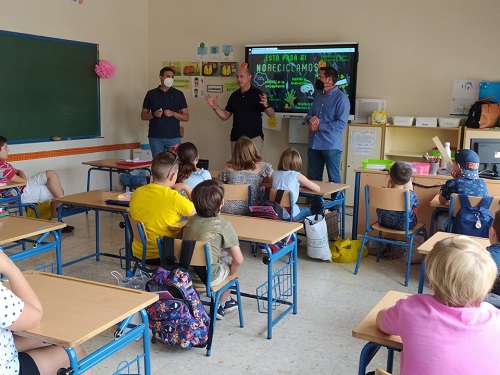 Más de 4.700 escolares han participado a lo largo del curso en talleres de concienciación sobre el reciclaje.