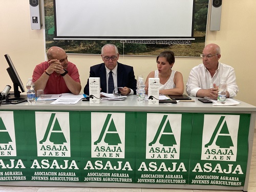 La Junta no recurrirá la sentencia favorable a 500 agricultores de Andújar por la gestión del Río Guadalquivir en las inundaciones de 2010.