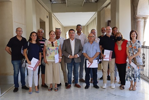 El Ayuntamiento renueva su colaboración con una decena de colectivos sociales y de la salud de Andújar.