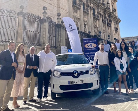 La Junta apoya la compra de 400 vehículos eléctricos y la instalación de puntos de recarga en Jaén con ayudas de 4,7 millones.